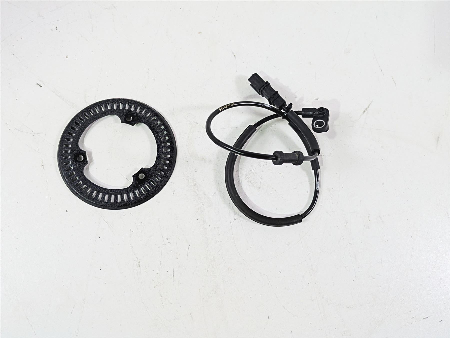 2020 Kawasaki Z900 ZR900 Front Abs Brake Wheel Speed Sensor 21176-0911 {{ shop.shopifyCountryName }} - Mototech271