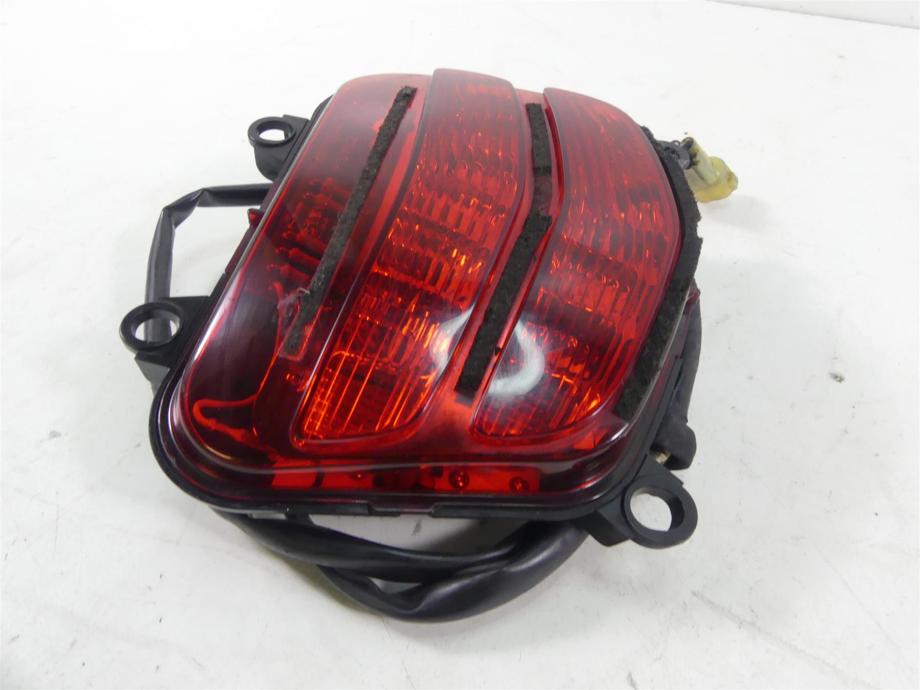 2006 Honda V-Twin VTX1800 N3 Taillight Plate Holder Light Set 33701-MCV-N11 {{ shop.shopifyCountryName }} - Mototech271