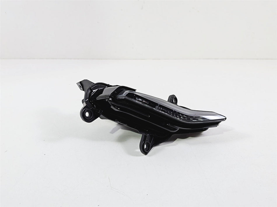 2025 Yamaha YZF R7 Nice Left Pilot Headlight Running Lamp BEB-84301-00-00 {{ shop.shopifyCountryName }} - Mototech271
