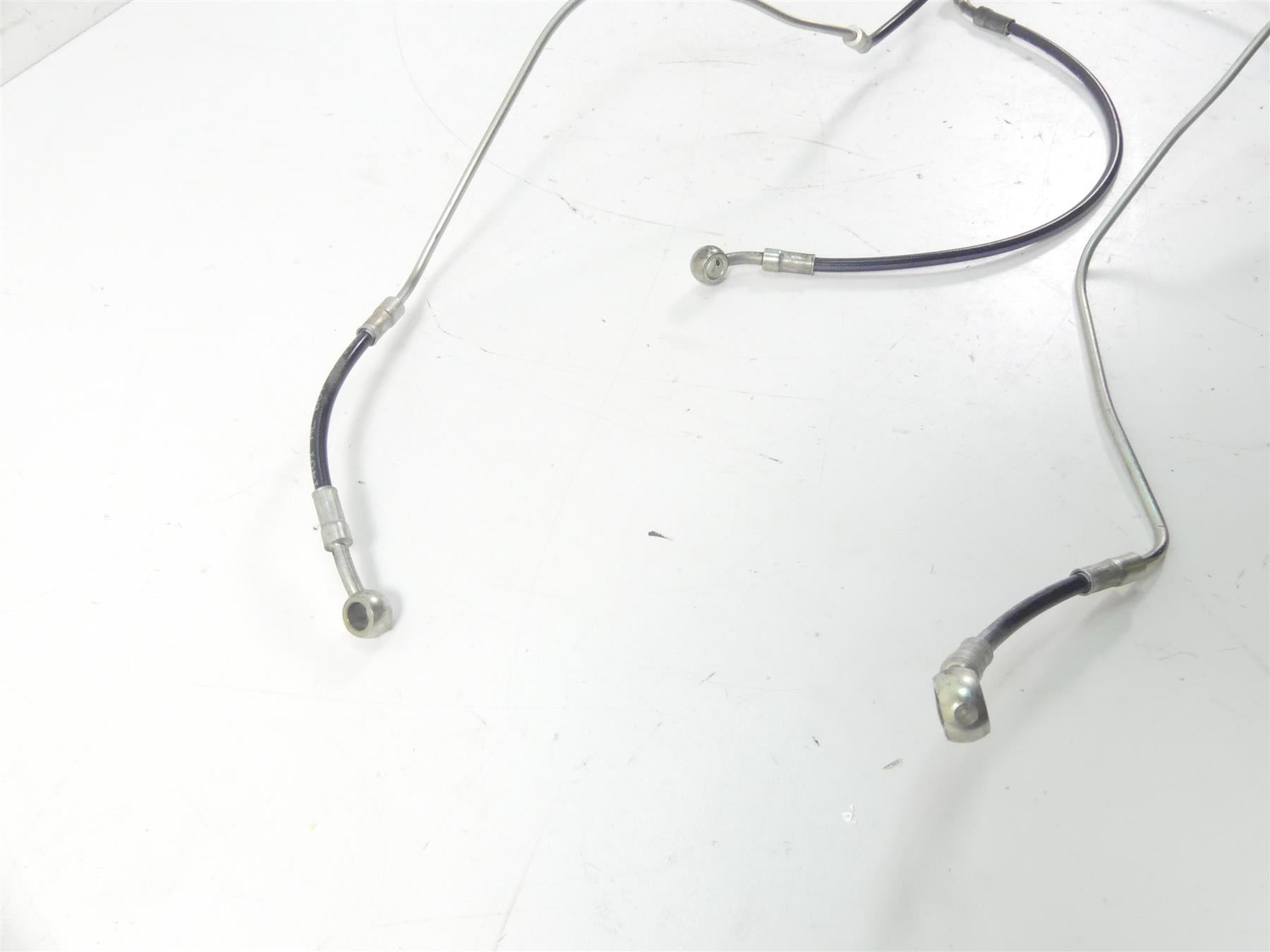 2018 Ducati Hypermotard 939 SP Front Abs Brake Line Hose Set 61810481A 61810491A {{ shop.shopifyCountryName }} - Mototech271