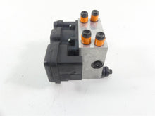 Load image into Gallery viewer, 2009 Harley FLHTCU SE4 CVO E-Glide Abs Brake Pump Pressure Module Unit 40601-08A | Mototech271
