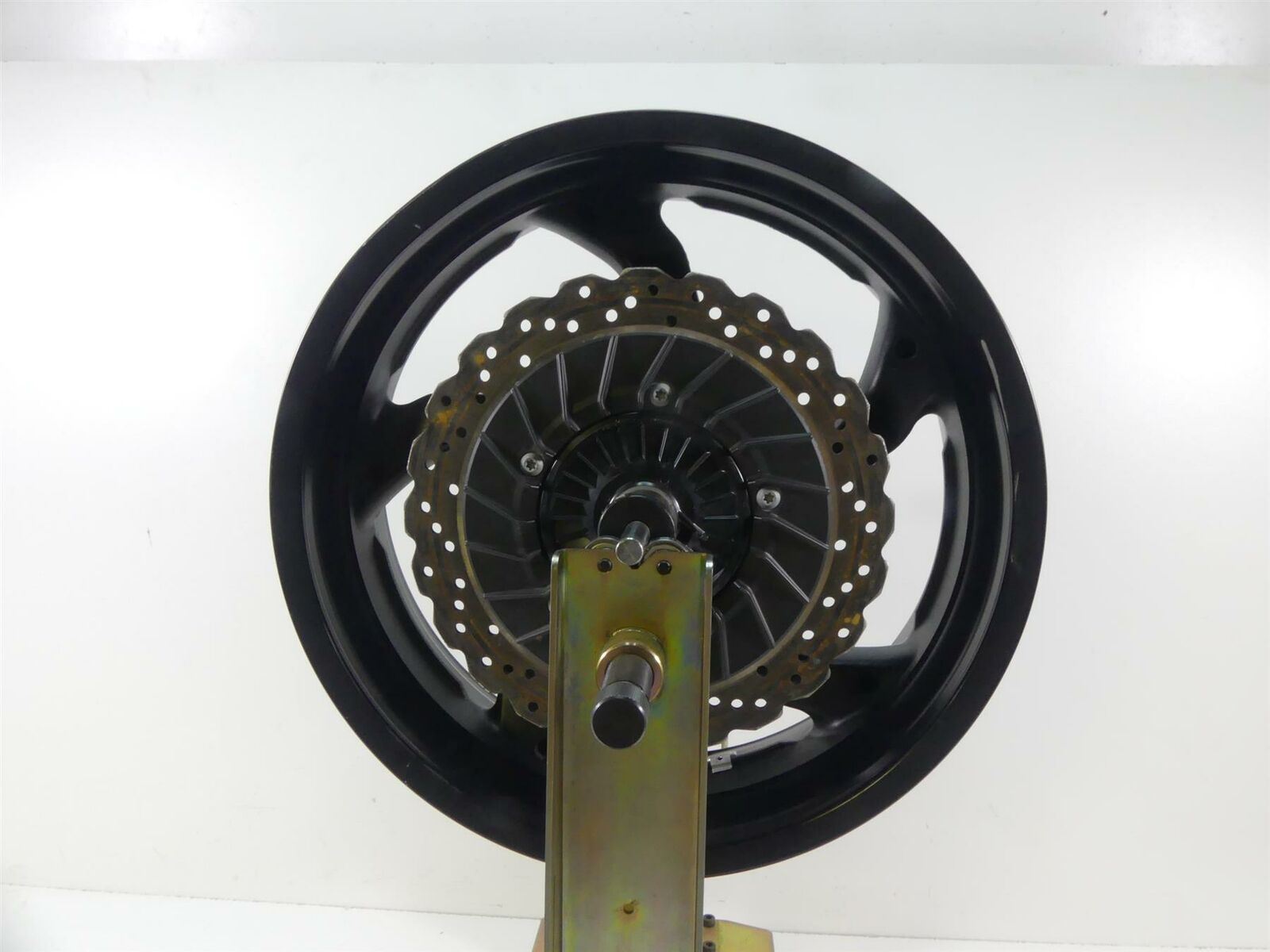 2020 Yamaha VMX17 1700 Straight Rear Wheel Rim 18x6 - Read 2S3-25338-00-98 {{ shop.shopifyCountryName }} - Mototech271