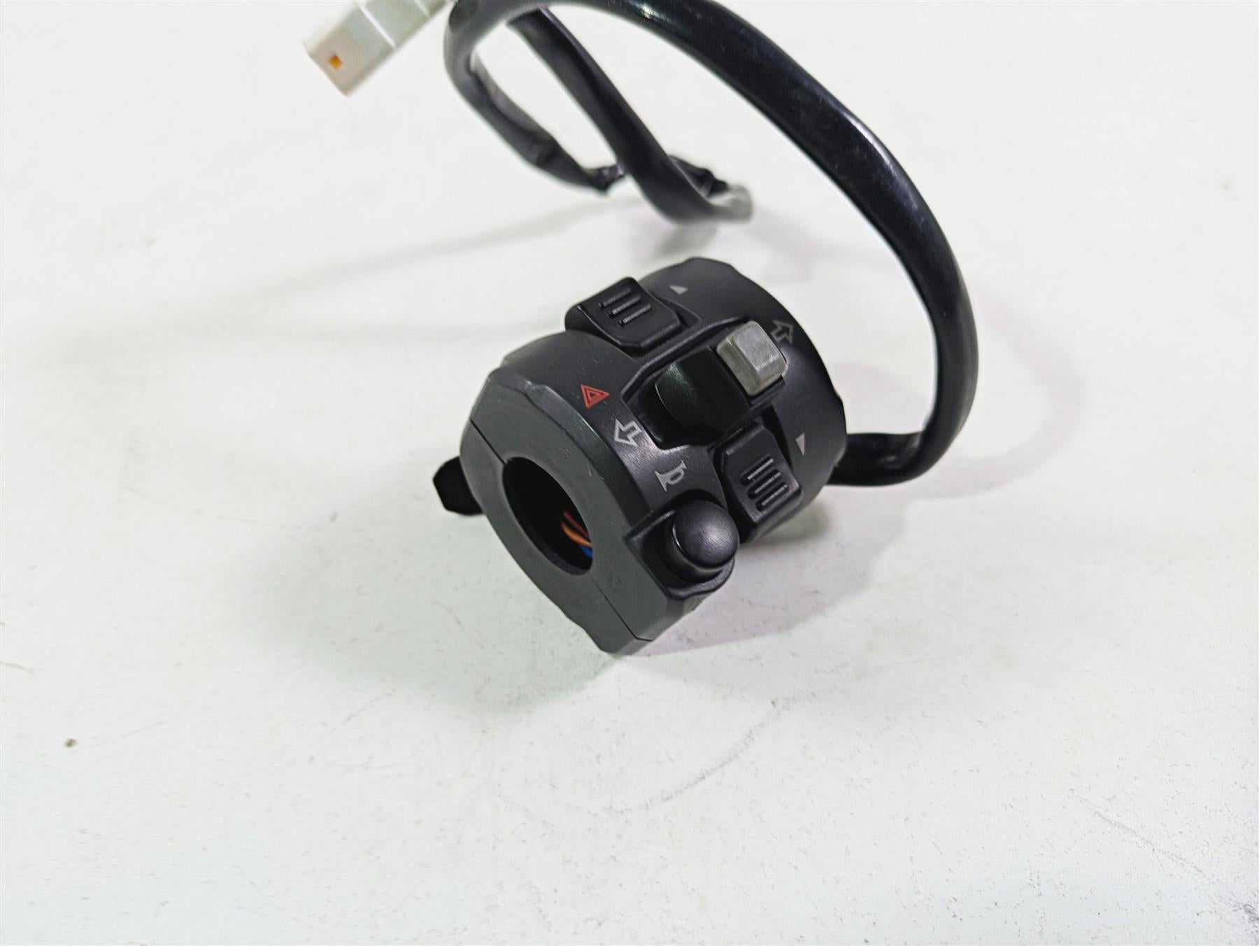 2013 Ducati Hypermotard 821 SP Left Hand Turn Signal Control Switch 65110141A {{ shop.shopifyCountryName }} - Mototech271