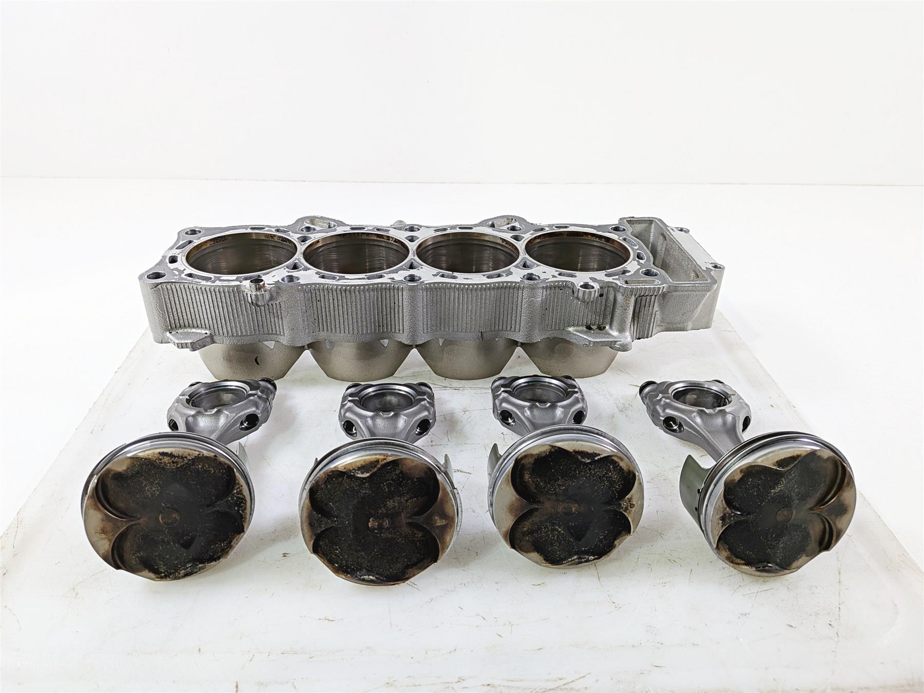 2016 Yamaha YZF R1 RN32 Nice Cylinder Jugs Piston & Rod Set 2CR-11311-00-00 {{ shop.shopifyCountryName }} - Mototech271
