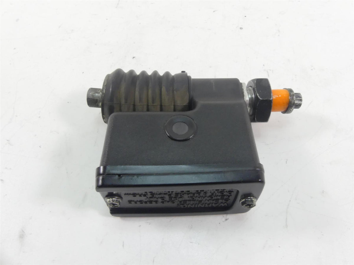 2005 Harley Dyna FXDLI Low Rider Rear Brake Master Cylinder 42474-90C {{ shop.shopifyCountryName }} - Mototech271