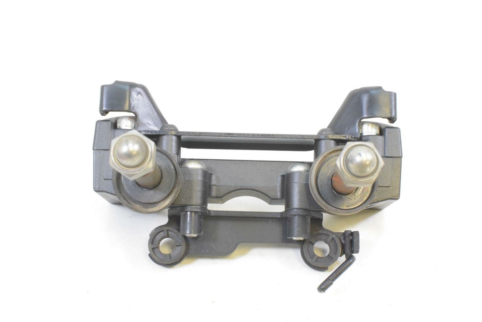 2009 Yamaha XVS1300 V-Star Tourer Handlebar Riser Holder Mount 3D8-23442-00-00 {{ shop.shopifyCountryName }} - Mototech271