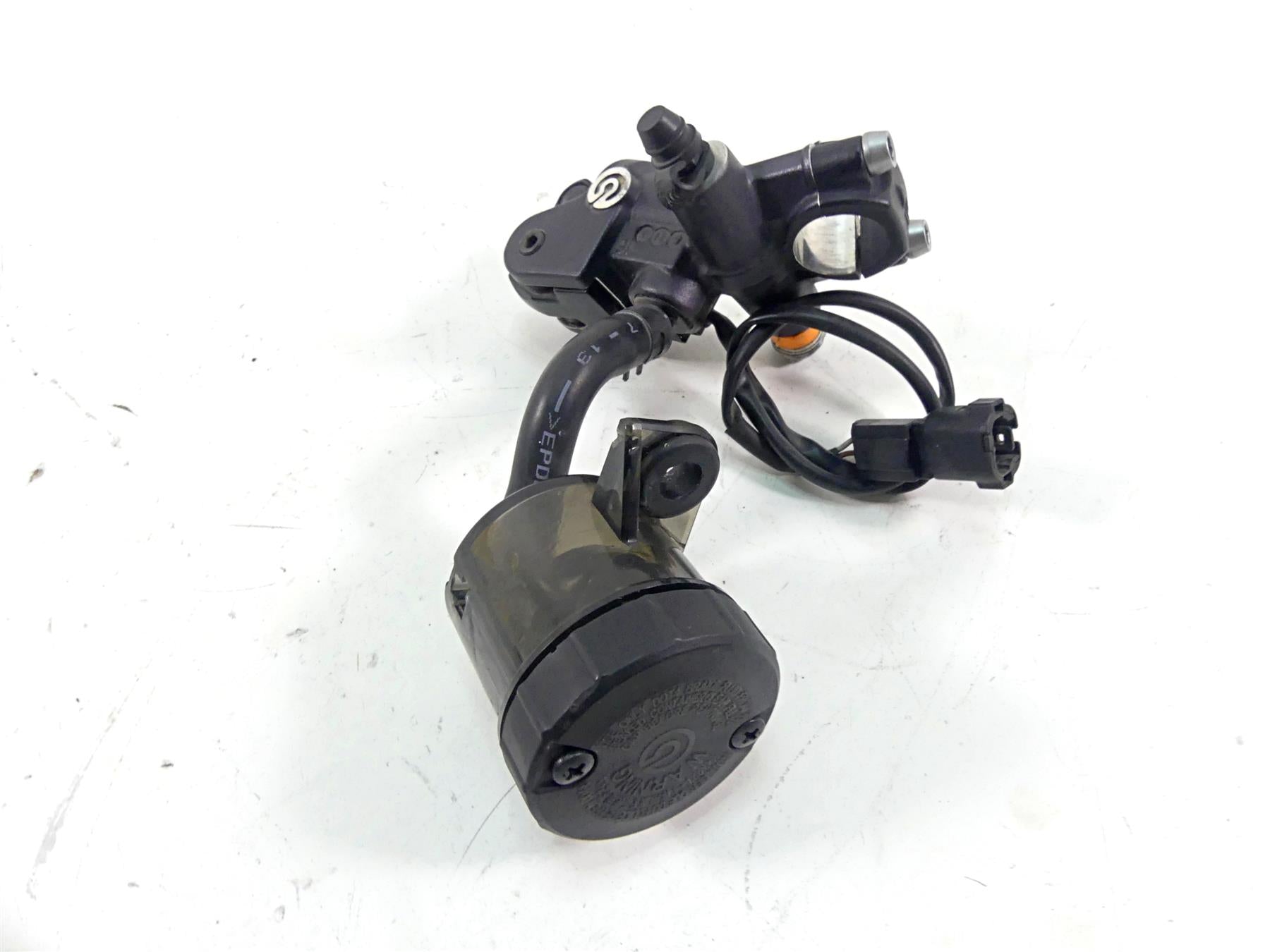 2017 Kawasaki ZX1400 ZX14R Ninja Front Radial Brake Master Cylinder 43015-0638 {{ shop.shopifyCountryName }} - Mototech271