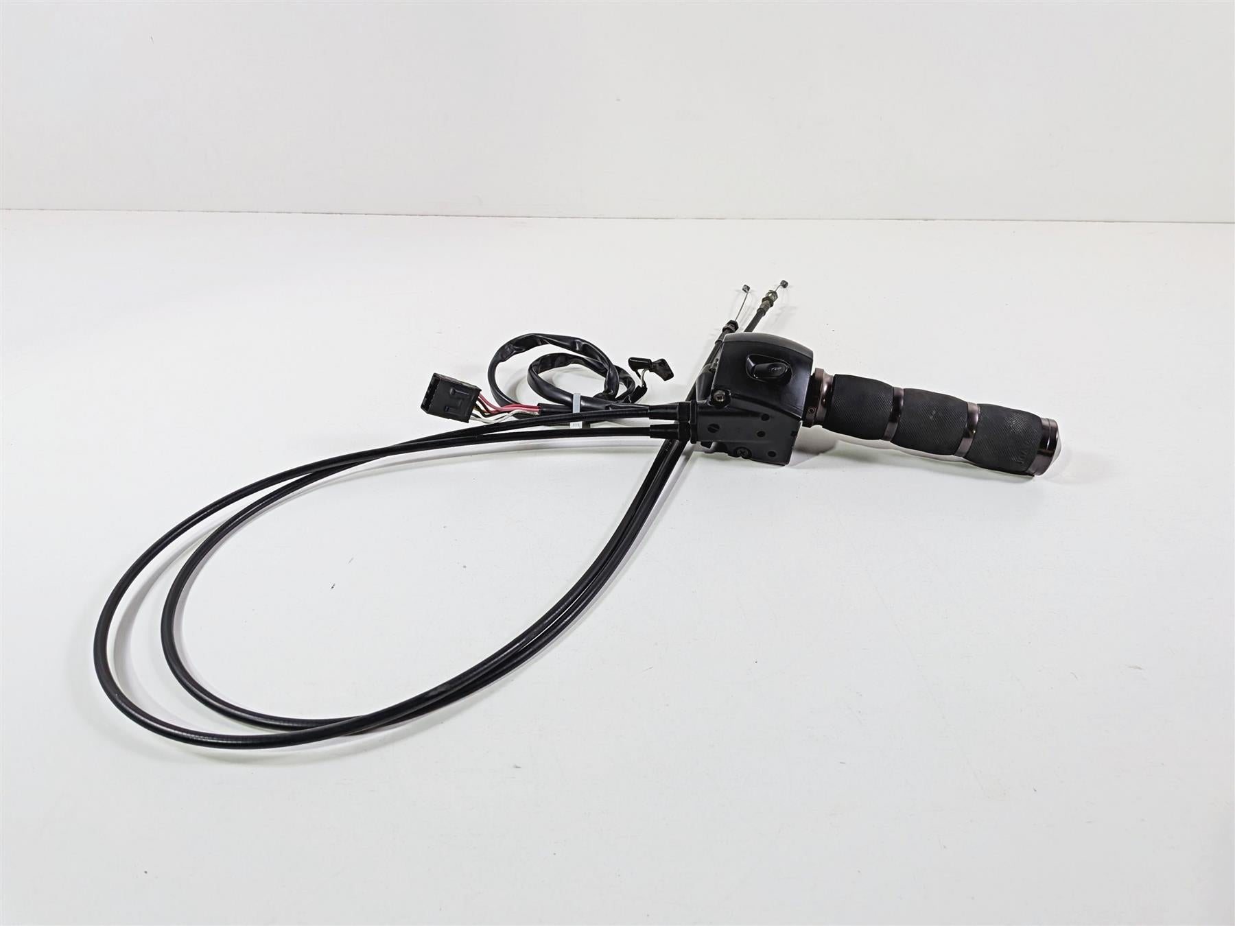 2016 Victory Cross Country Right Hand Start Kill Control Switch 4011357 {{ shop.shopifyCountryName }} - Mototech271