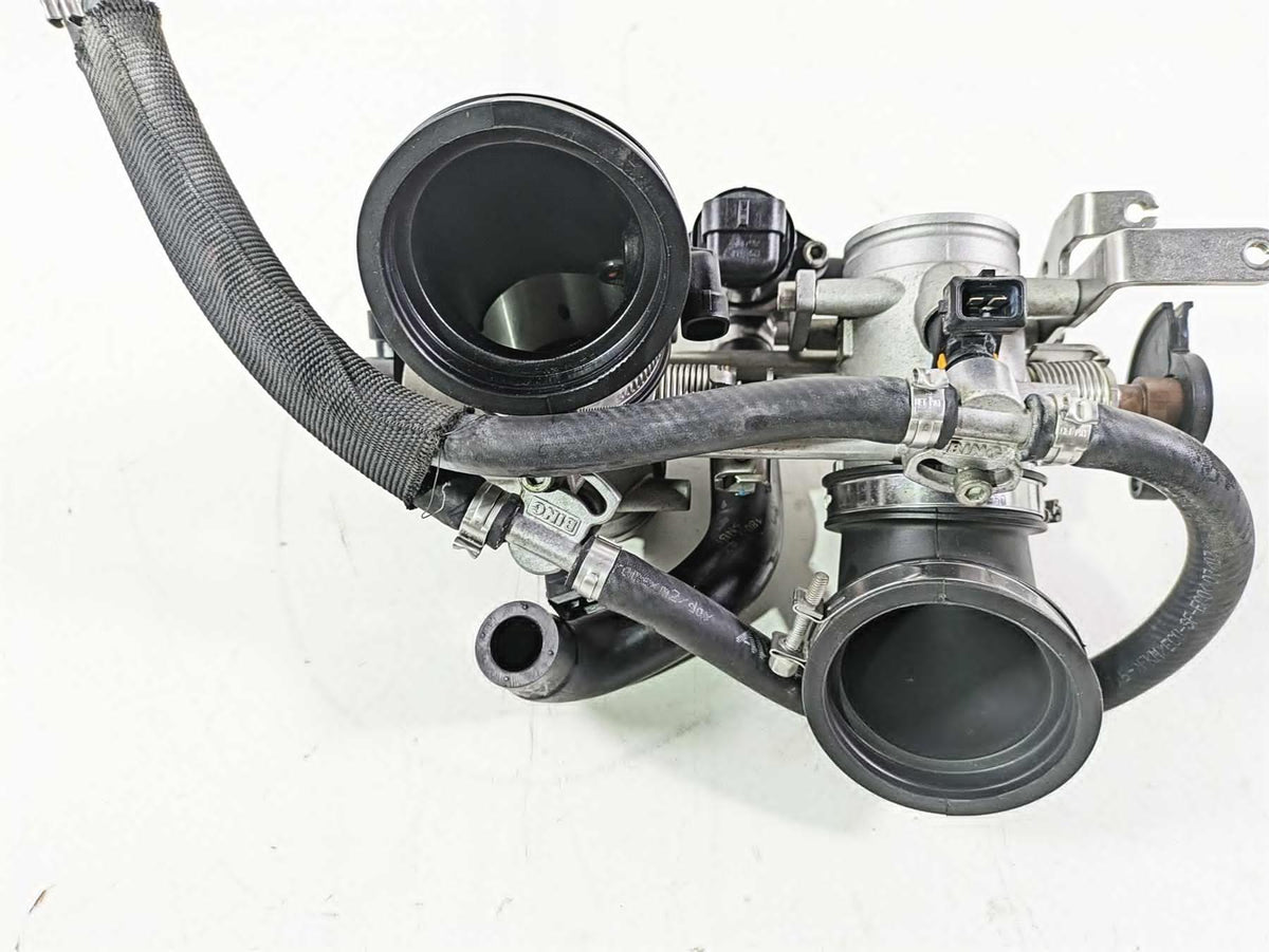 2009 Ducati Monster 1100 S Throttle Body Fuel Injection -Clean 28240831A {{ shop.shopifyCountryName }} - Mototech271