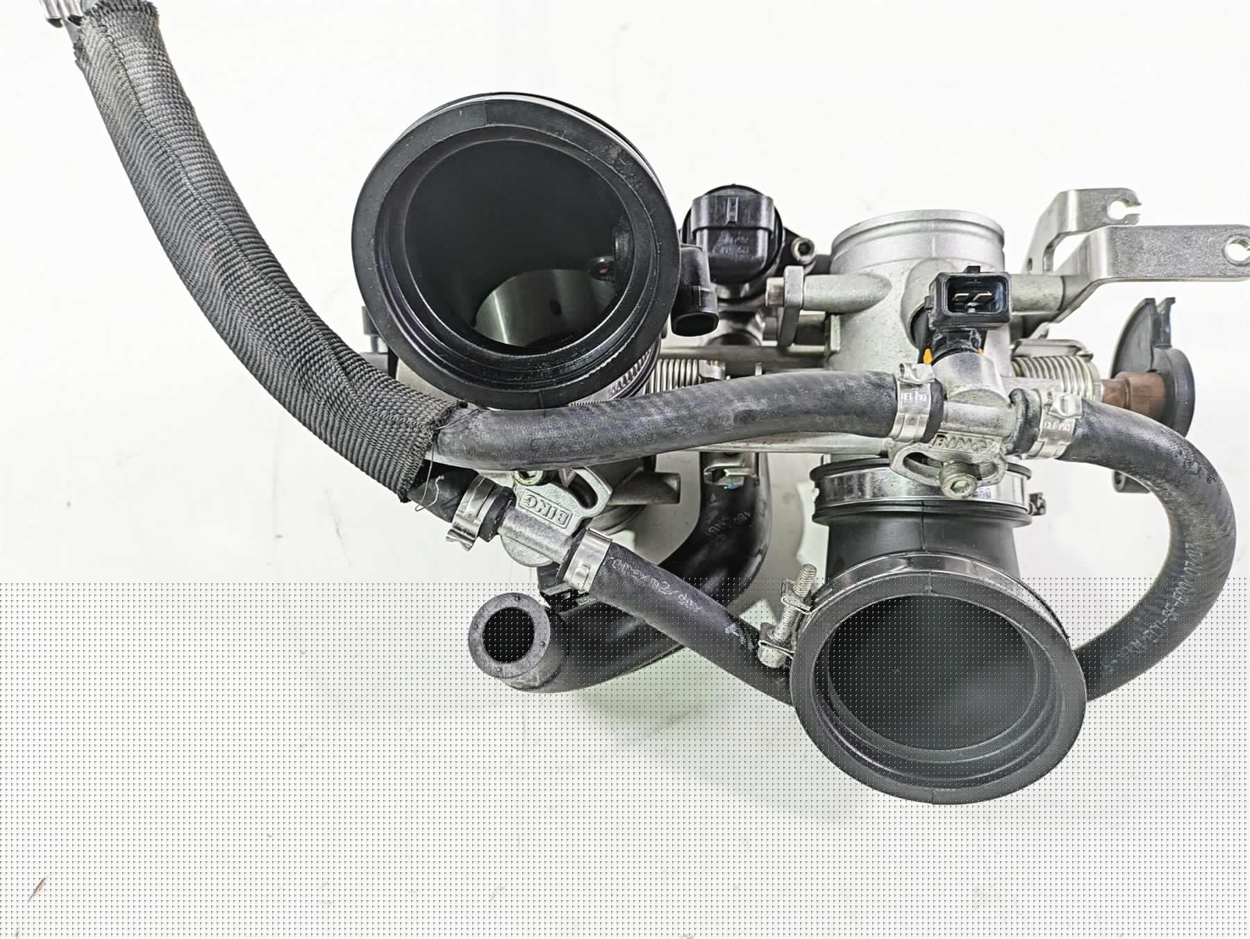 2009 Ducati Monster 1100 S Throttle Body Fuel Injection -Clean 28240831A {{ shop.shopifyCountryName }} - Mototech271