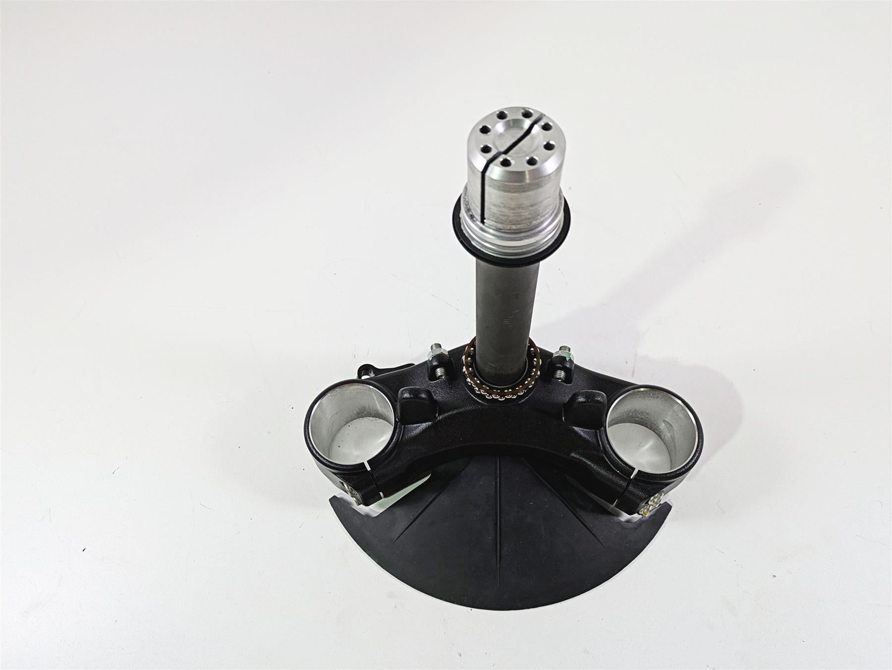 2019 Ducati Supersport 939 S Lower Triple Tree Steering Clamp 34220991AB {{ shop.shopifyCountryName }} - Mototech271