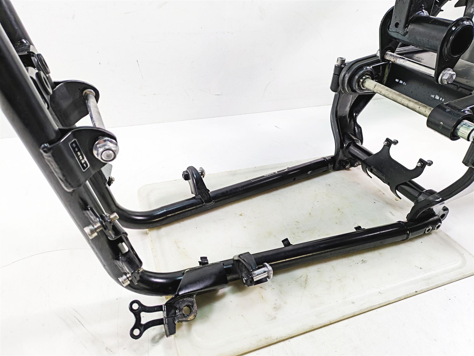 2011 Triumph America Straight Main Frame Chassis + Swingarm With Clean Texas Title T2076041 T2076043 {{ shop.shopifyCountryName }} - Mototech271
