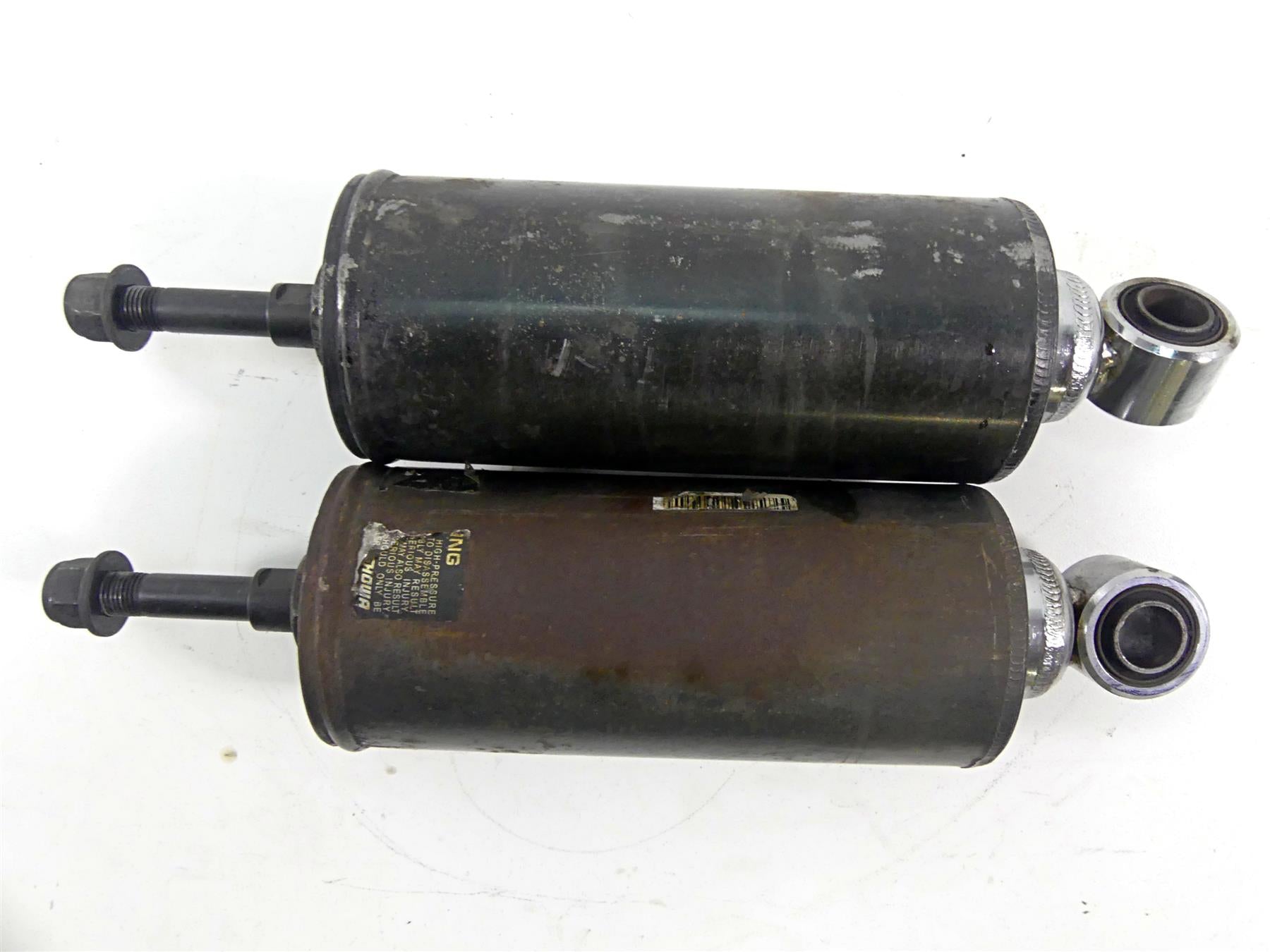 2011 Harley Softail FXS Blackline Showa Rear Suspension Shocks 54549-04 {{ shop.shopifyCountryName }} - Mototech271