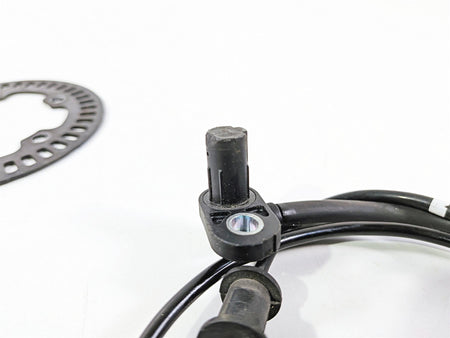 2016 Yamaha YZF R1 RN32 Front Abs Brake Wheel Speed Sensor 2CR-85970-00-00 {{ shop.shopifyCountryName }} - Mototech271