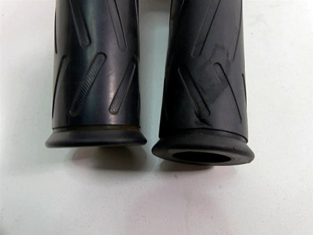 2012 Yamaha VMX17 VMAX 1700 Throttle Grip & Cable Set 4YR-26240-02-00 {{ shop.shopifyCountryName }} - Mototech271