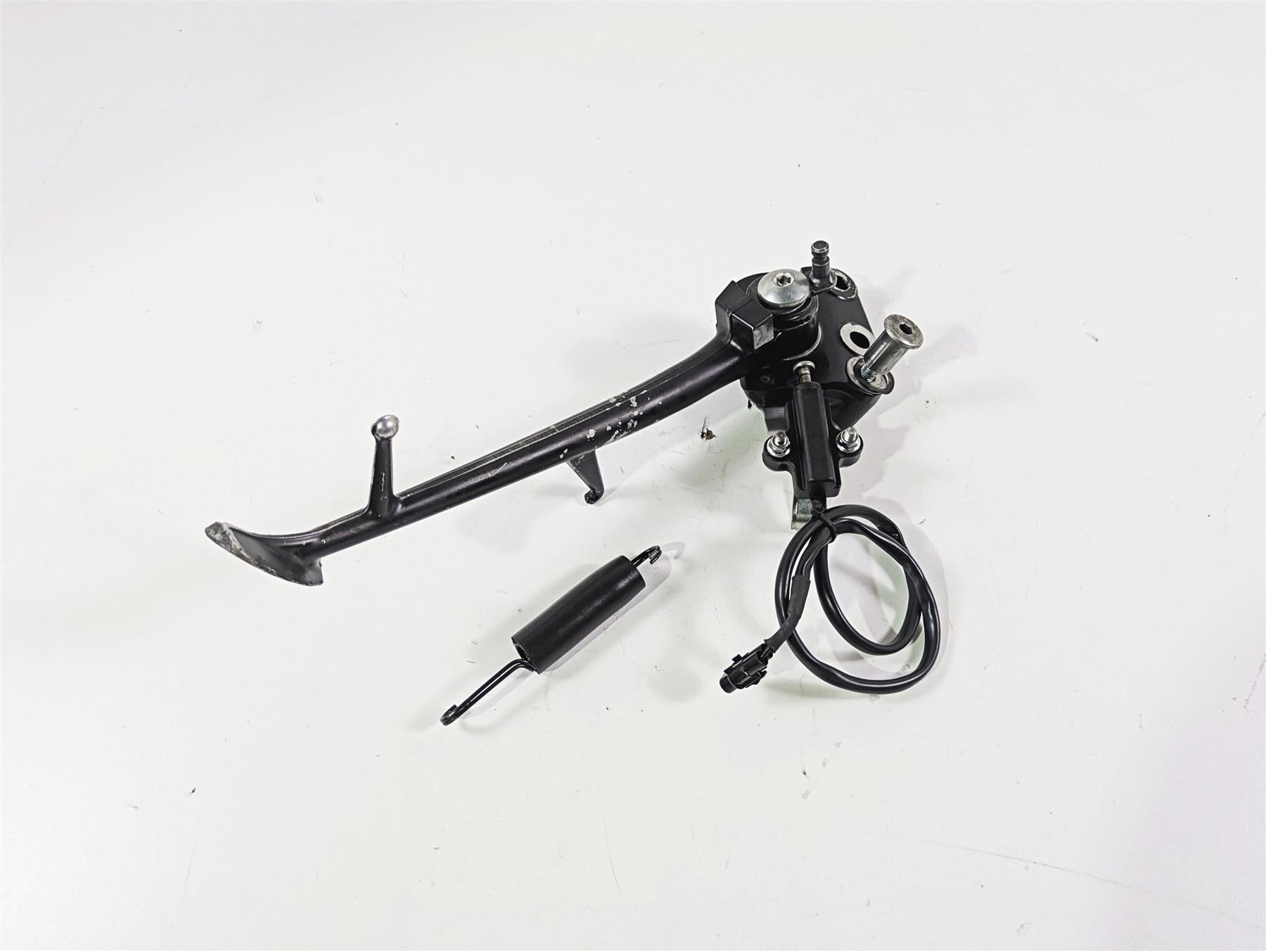 2014 Yamaha YZFR1 R1 RN22 Side Kickstand Kick Stand 14B-27311-00-00 {{ shop.shopifyCountryName }} - Mototech271