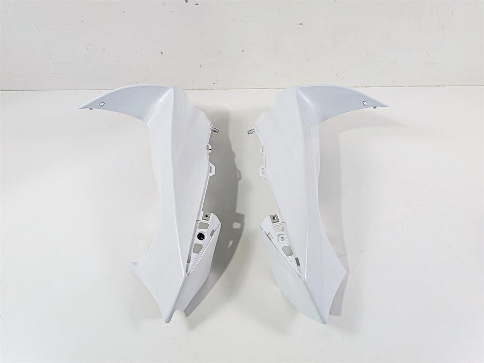 2024 Suzuki GSXR600 Oem Air Intake Ram Cover Fairing Set 94672-14J01 94682-14J01 {{ shop.shopifyCountryName }} - Mototech271