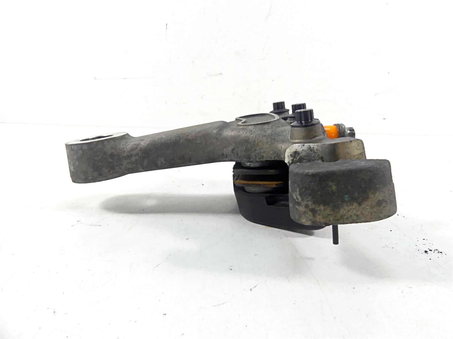 2004 Harley Touring FLHTCUI Electra Glide Rear Caliper & Bracket 44080-02B {{ shop.shopifyCountryName }} - Mototech271