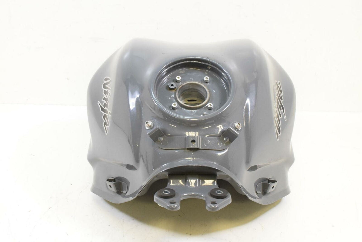 2018 Kawasaki EX650 Ninja Fuel Gas Petrol Tank - Dent 51001-0841-H8 {{ shop.shopifyCountryName }} - Mototech271