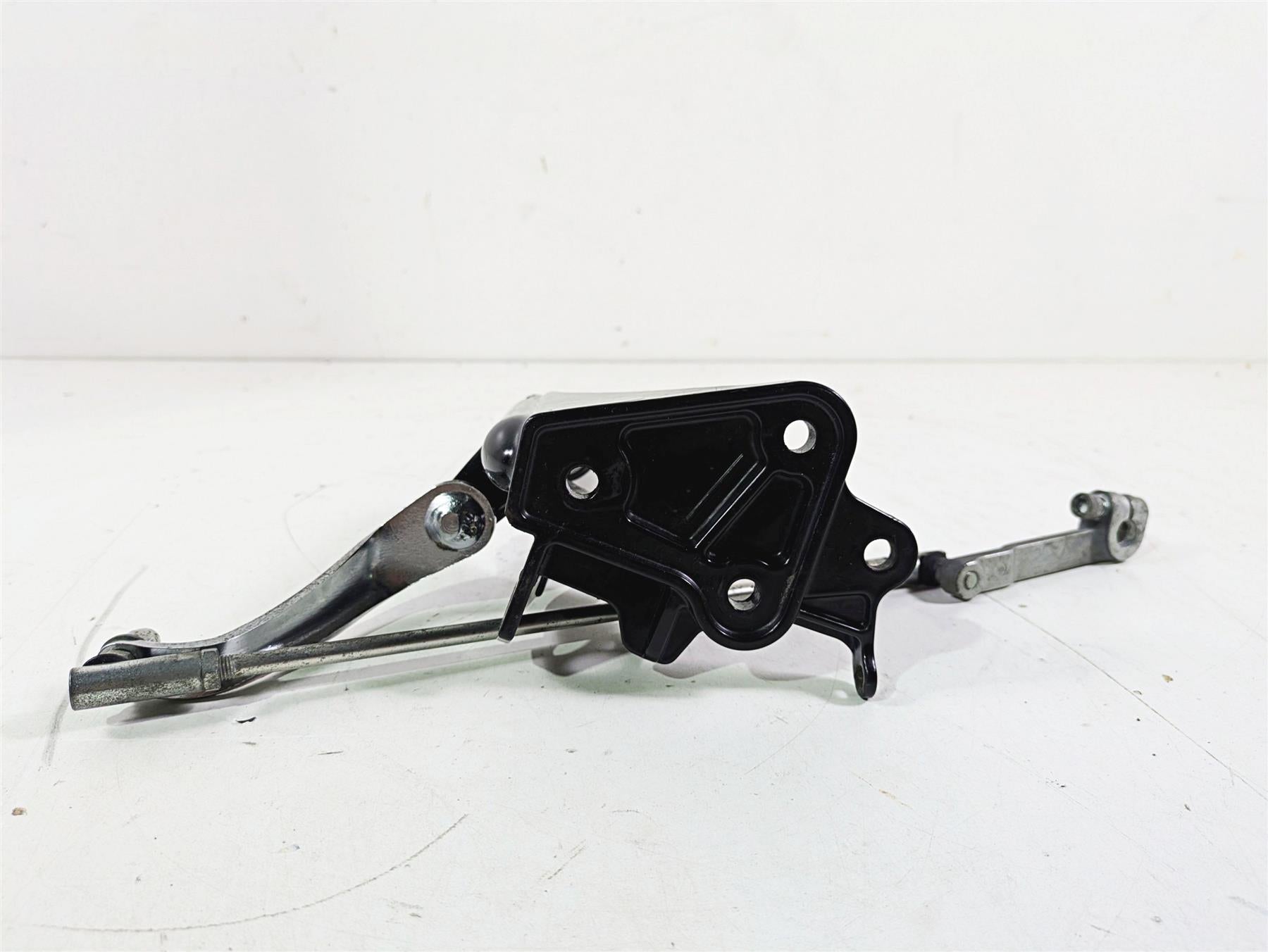 2009 Harley FXCWC Softail Rocker Left Front Foot Peg Shifter Parts Set 33683-07A {{ shop.shopifyCountryName }} - Mototech271
