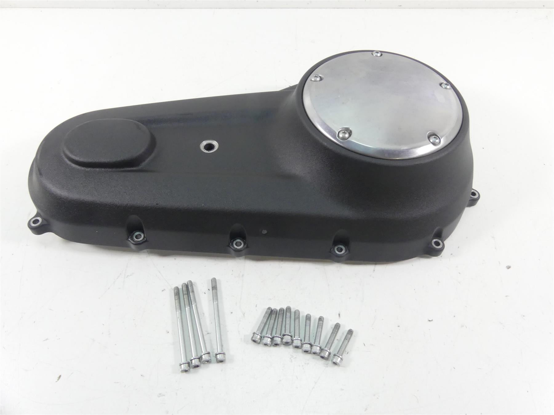 2018 Harley Softail FXBB Street Bob Outer Primary Drive Clutch Cover 25700607 {{ shop.shopifyCountryName }} - Mototech271