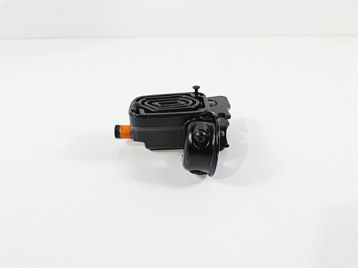 2017 Harley Touring FLHXS Street Glide Front Brake Master Cylinder 11/16 44551-08F {{ shop.shopifyCountryName }} - Mototech271