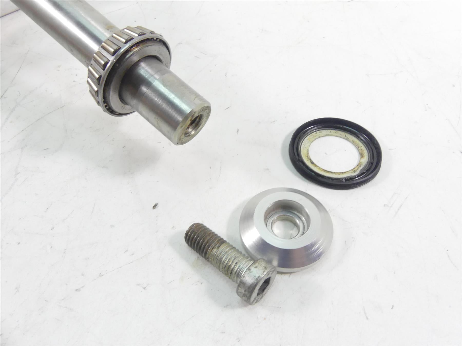 2011 Harley VRSCF Muscle Rod Lower Triple Tree Steering Clamp Yoke 46892-09 {{ shop.shopifyCountryName }} - Mototech271