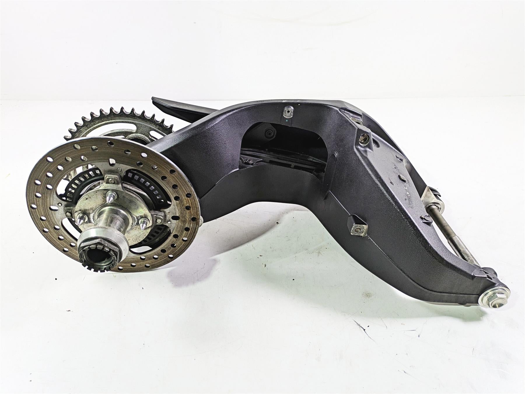 2013 Ducati Hyperstrada 821 Rear Swingarm With Axle -Read 37010911B 819Z0011B {{ shop.shopifyCountryName }} - Mototech271