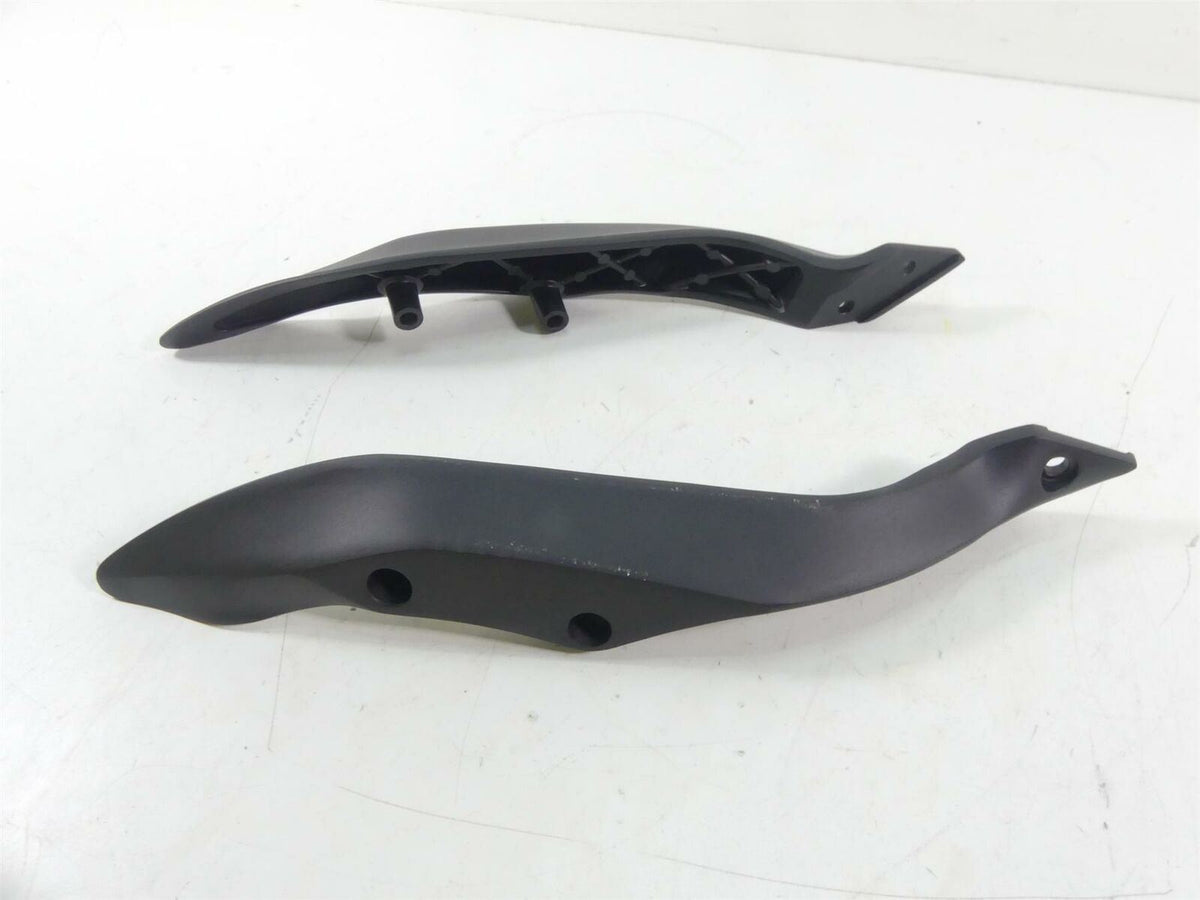 2020 Yamaha VMX17 1700 Rear Fender Struts Support Brackets Set 2S3-2161A-10-00 {{ shop.shopifyCountryName }} - Mototech271