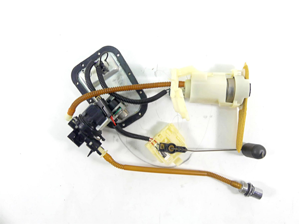 2011 Harley Softail FXS Blackline Fuel Gas Petrol Pump - Read 75141-11A {{ shop.shopifyCountryName }} - Mototech271