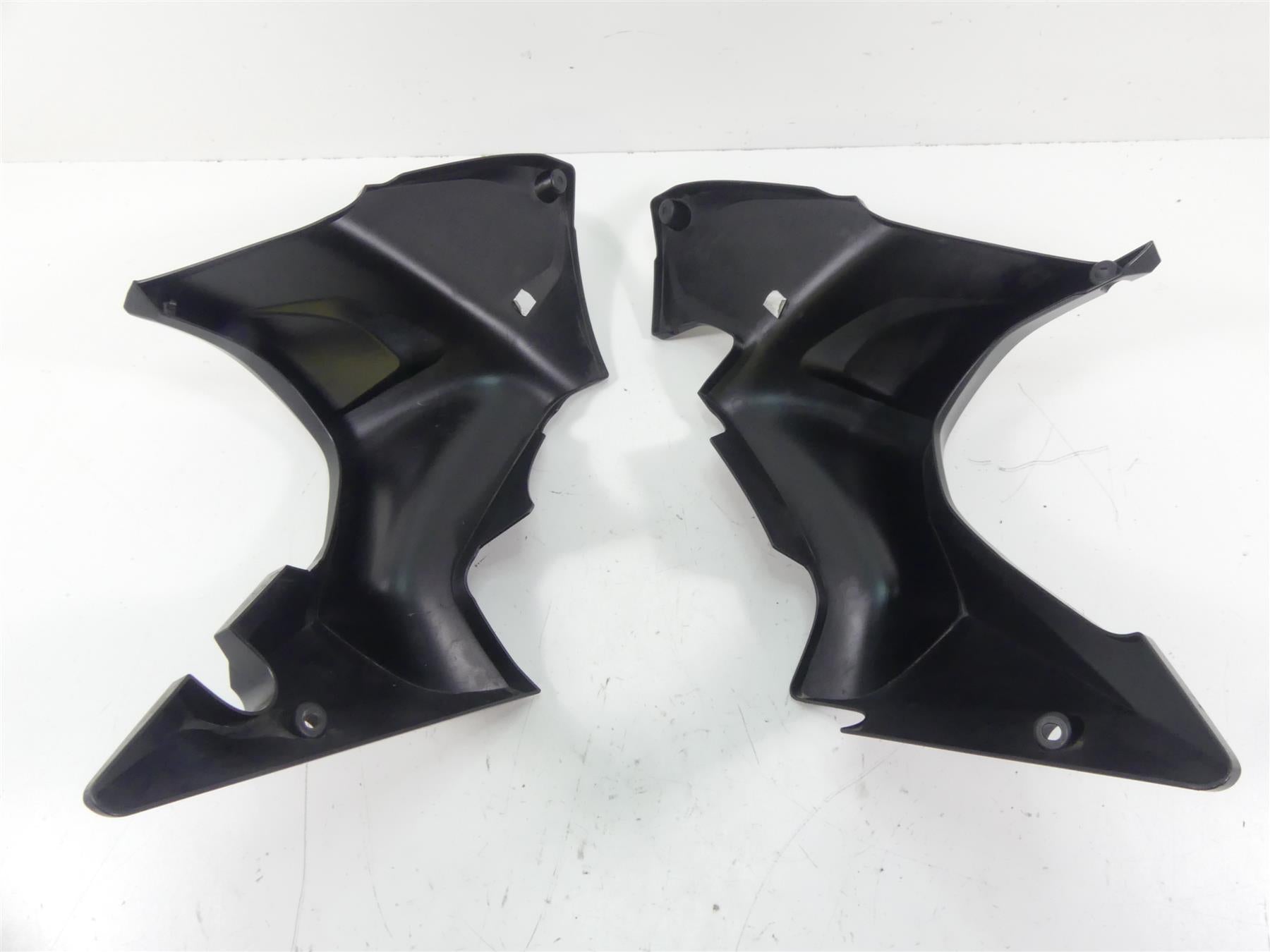 2017 BMW R1200RT K52 Left & Right Engine Fairing Cover 46638533580 46638533579 {{ shop.shopifyCountryName }} - Mototech271