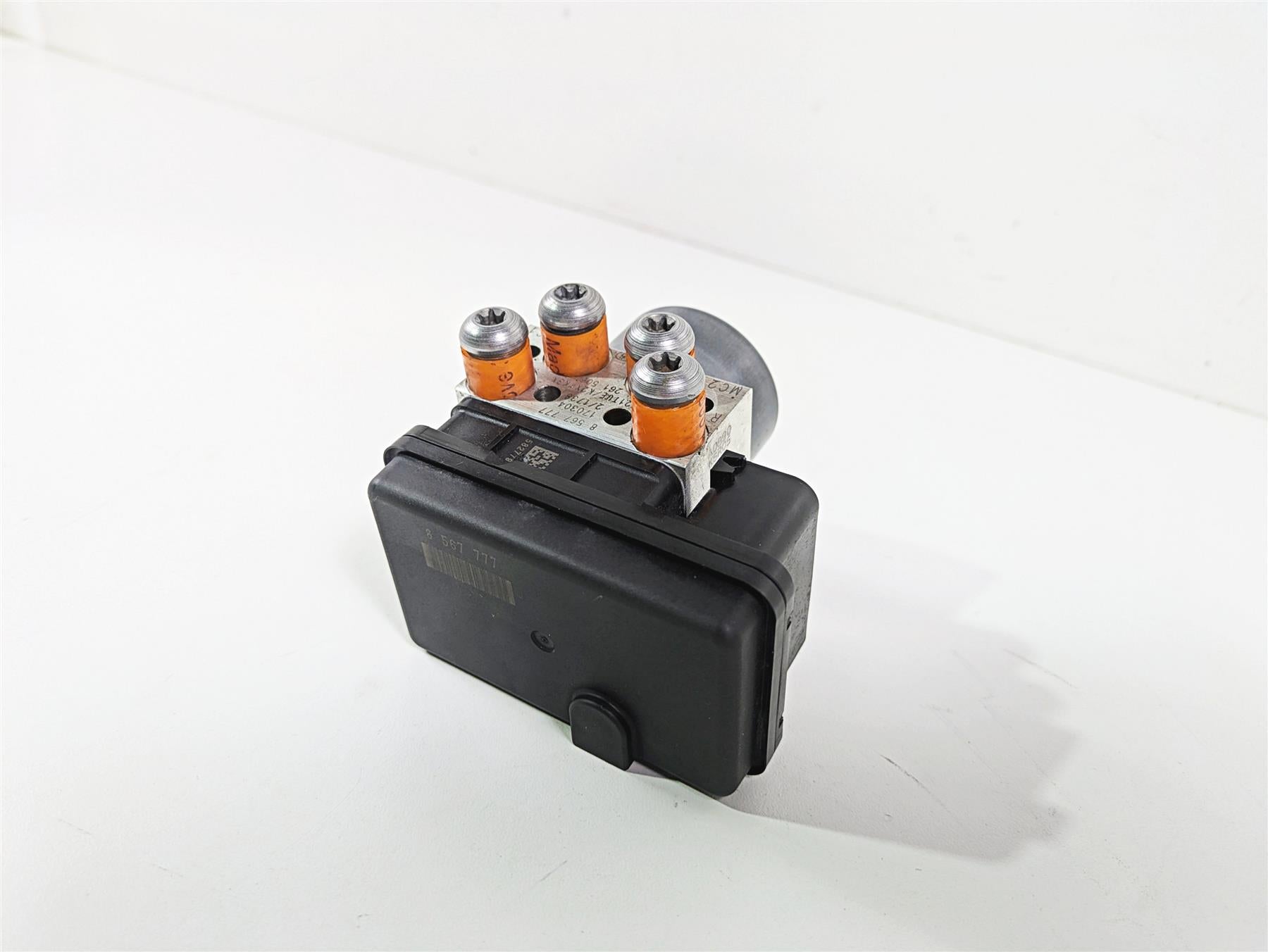 2018 BMW R nineT Urban GS K33 Abs Brake Pump Unit Module 34518561707 8567777 {{ shop.shopifyCountryName }} - Mototech271
