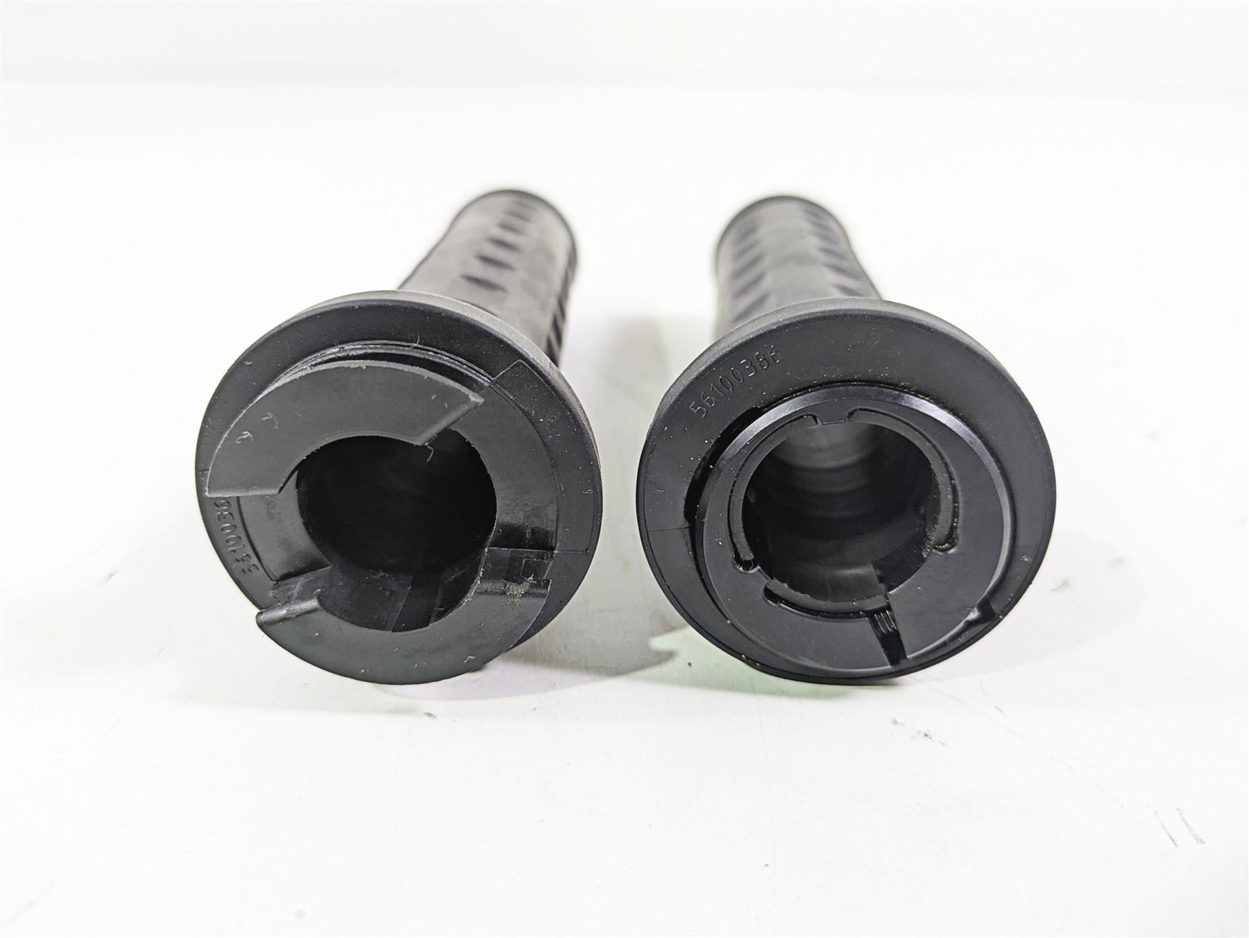 2024 Harley Sportster RH975 S Left Right Hand Grip Set 56100386 {{ shop.shopifyCountryName }} - Mototech271