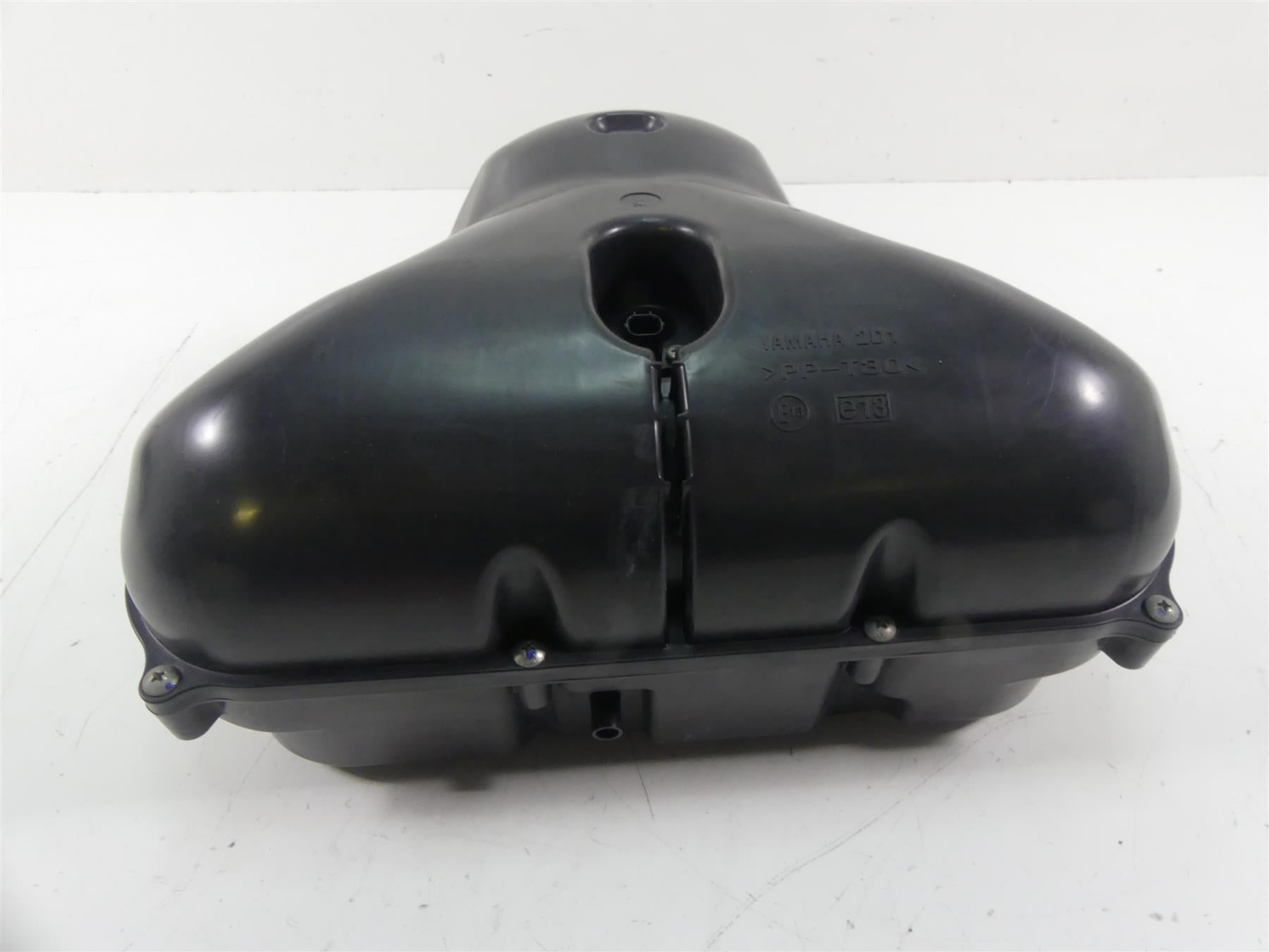 2007 Yamaha FZ1 Fazer Air Cleaner Breather Box & Velocity Stacks 2D1-14411-00-00 {{ shop.shopifyCountryName }} - Mototech271