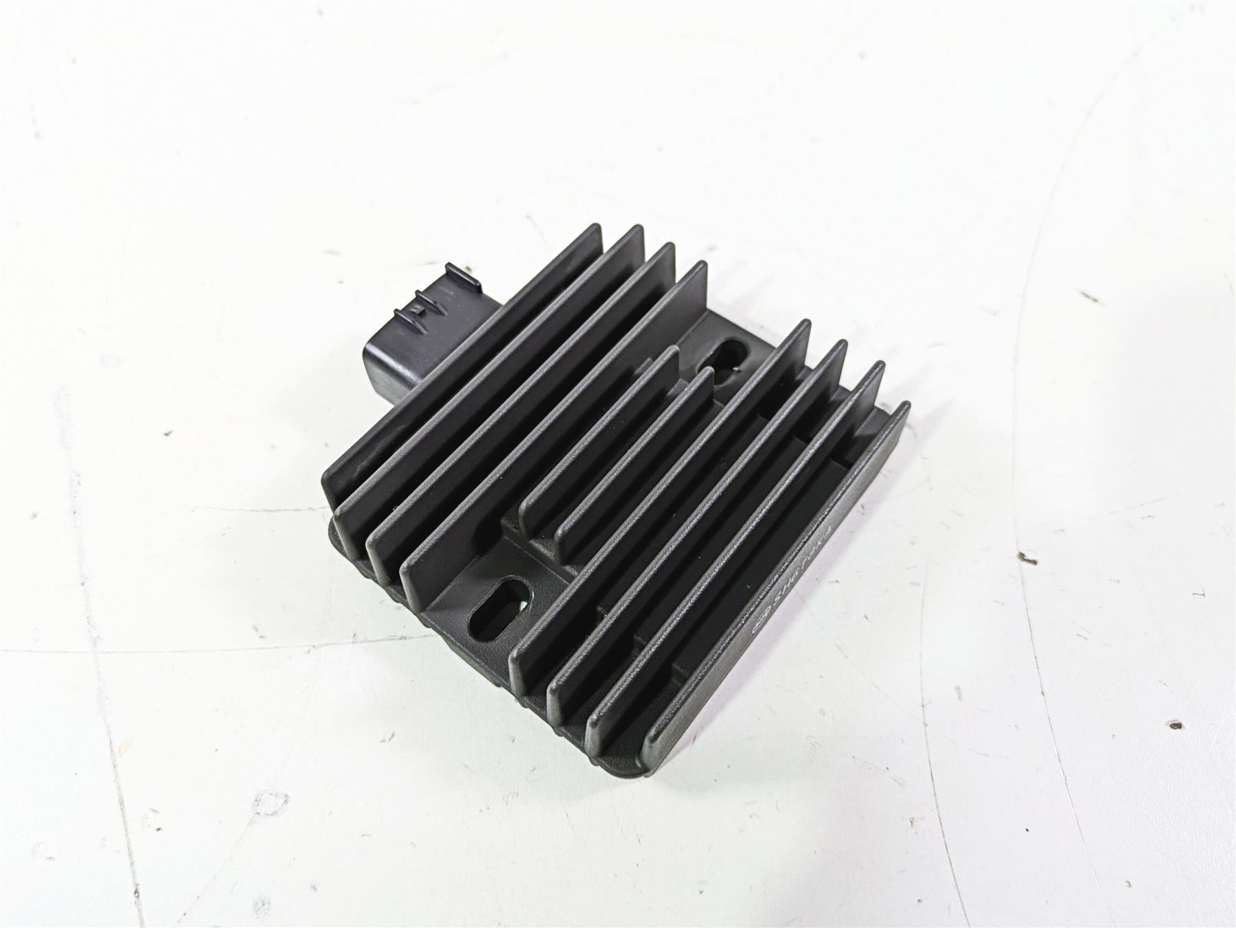 2022 MV Agusta F3 800 Rosso Rectifier Voltage Regulator 8000B3206 SH678KA {{ shop.shopifyCountryName }} - Mototech271