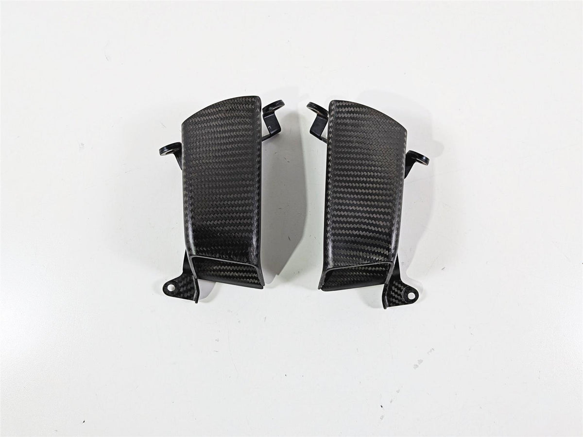 2018 Aprilia RSV4 RR Carbon Fiber Caliper Air Inlet 2B005507 2B005506 {{ shop.shopifyCountryName }} - Mototech271