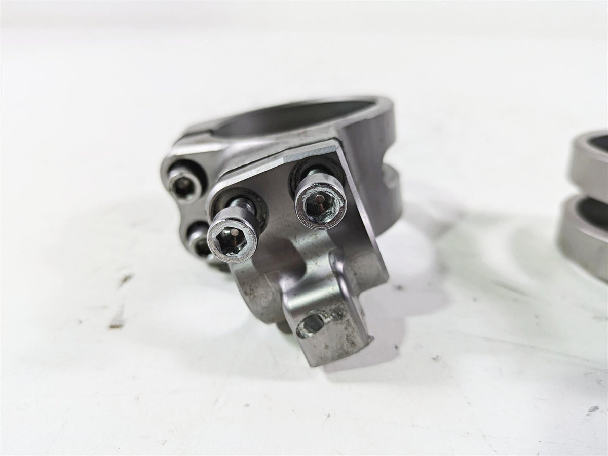 2020 Triumph Daytona 765 Moto2 Handle Bar Mounts Clamp Clip Ons T2042962 {{ shop.shopifyCountryName }} - Mototech271