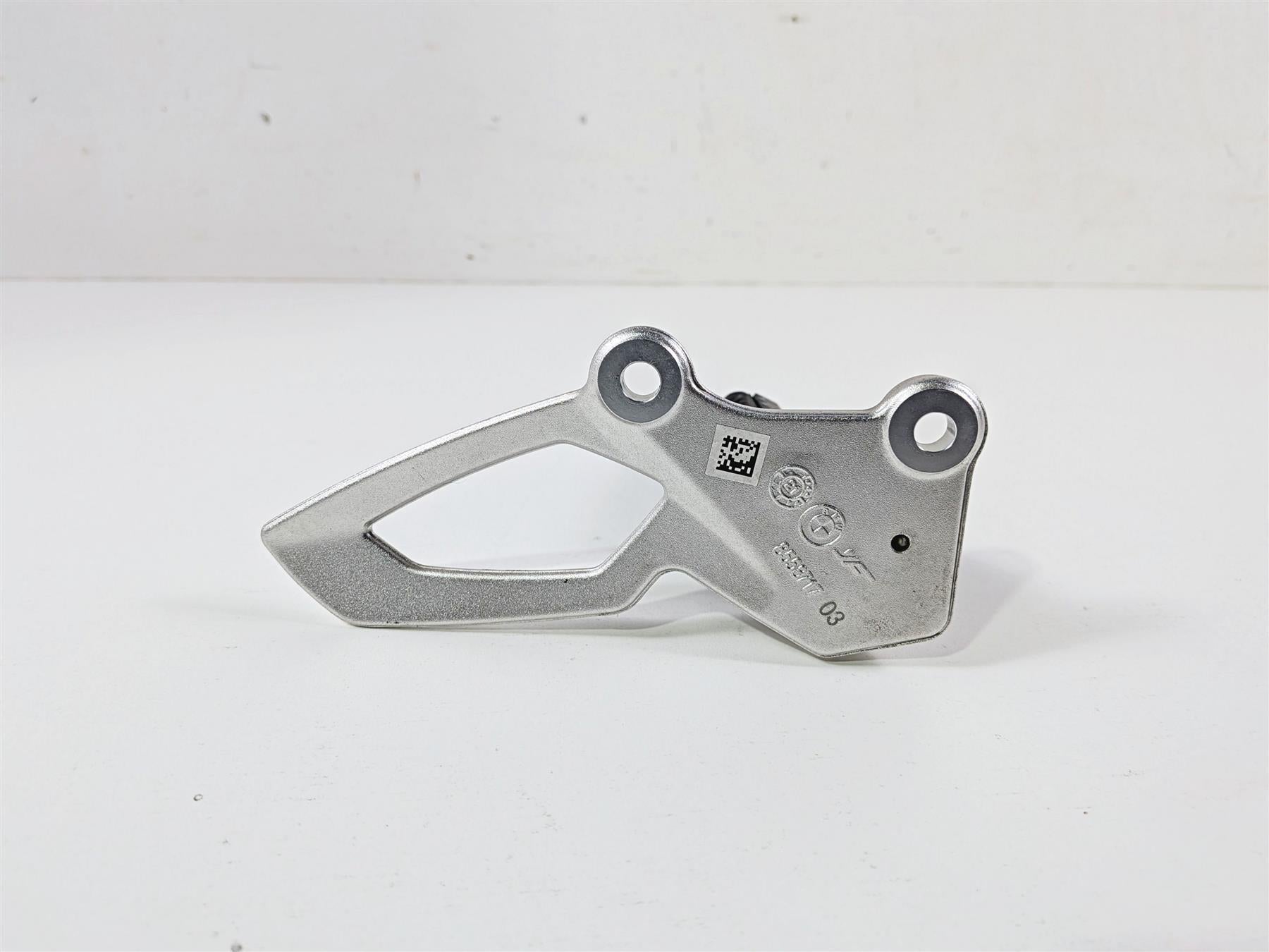 2023 BMW R nineT Scrambler K23 Left Footpeg Foot Peg Rest 46718558717 {{ shop.shopifyCountryName }} - Mototech271