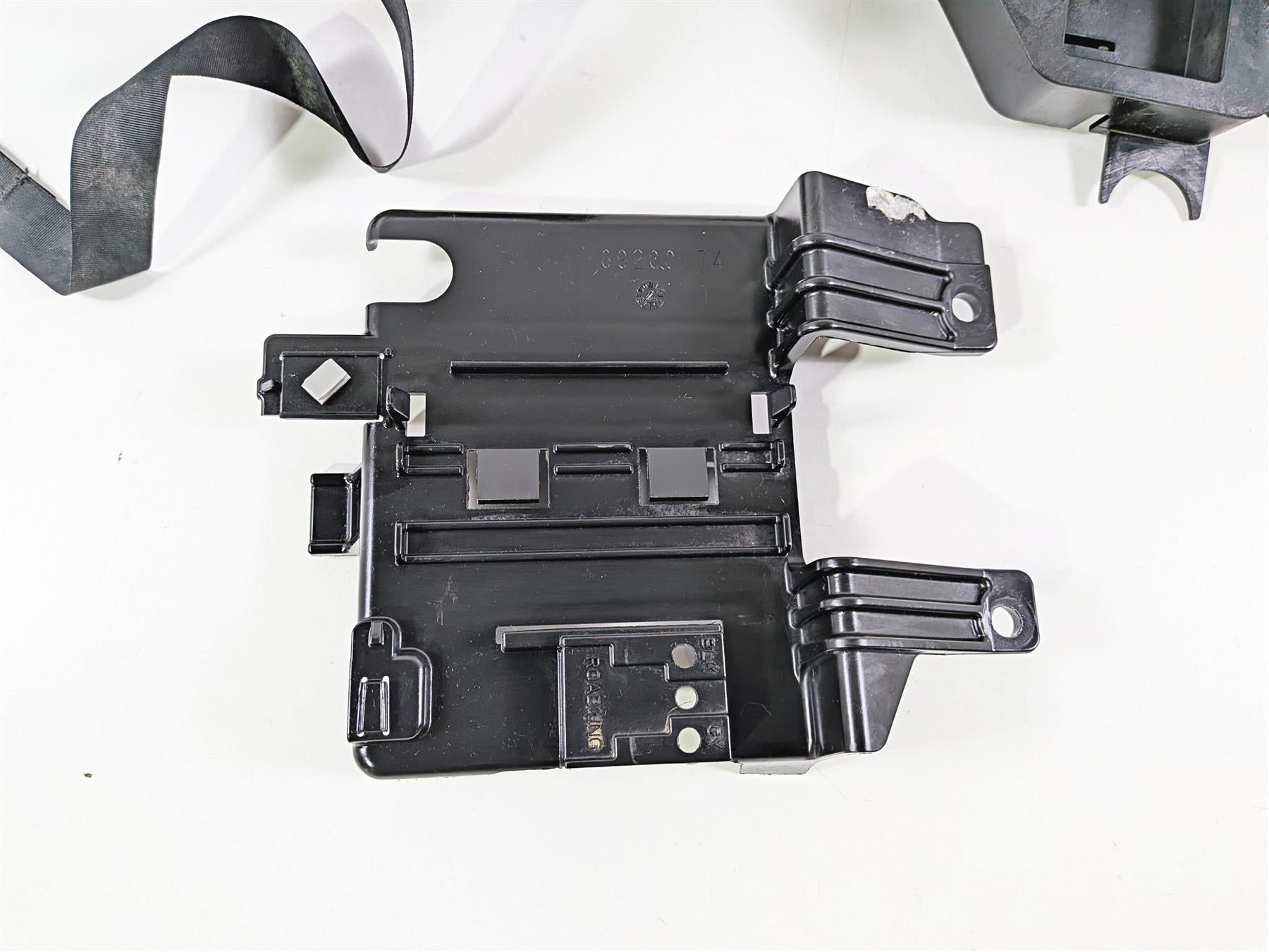 2018 Harley Touring FLHTCU Electra Glide Battery Electrical Holder Set 66000010A-Mototech271