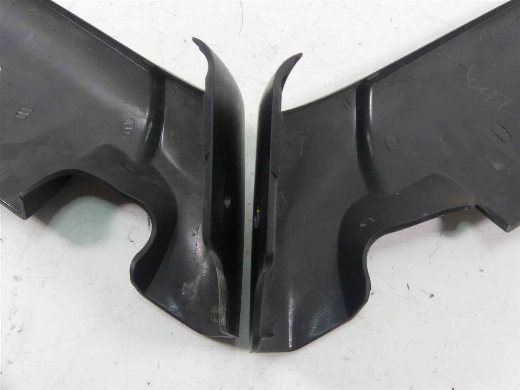 2012 Harley VRSCF Muscle Rod Radiator Side Cover Fairing Set 26836-09 26837-09 {{ shop.shopifyCountryName }} - Mototech271