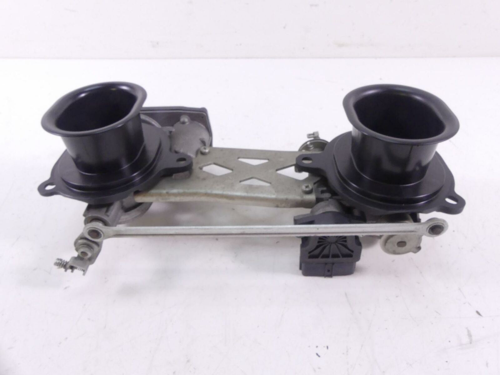 2015 Ducati Diavel Dark Mikuni Throttle Body Bodies Fuel Injector Set 28240911A {{ shop.shopifyCountryName }} - Mototech271