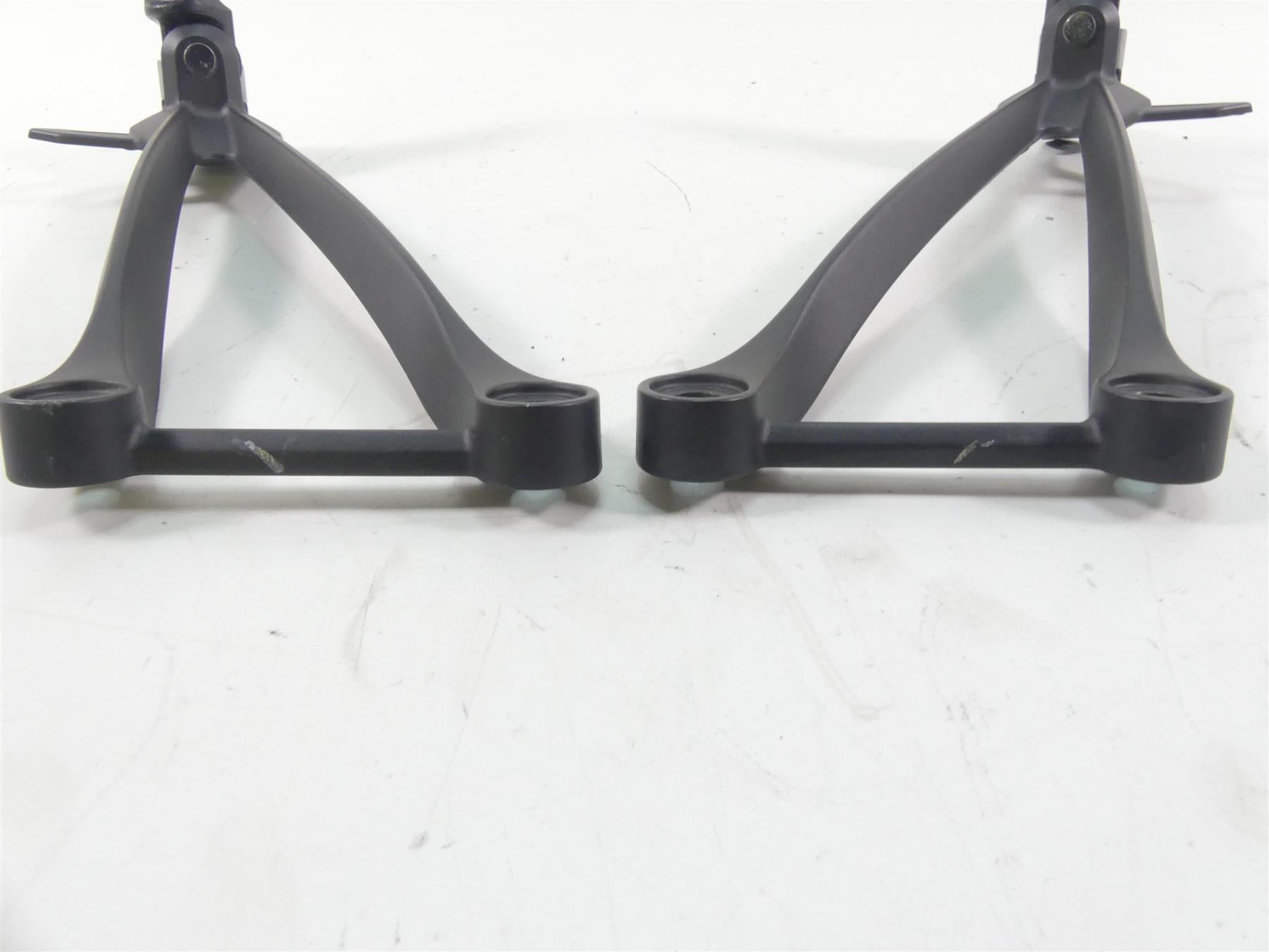 2013 Kawasaki ZX636 ZX6R Ninja Passenger Footpeg Foot Peg Set 35063-0444-18R {{ shop.shopifyCountryName }} - Mototech271