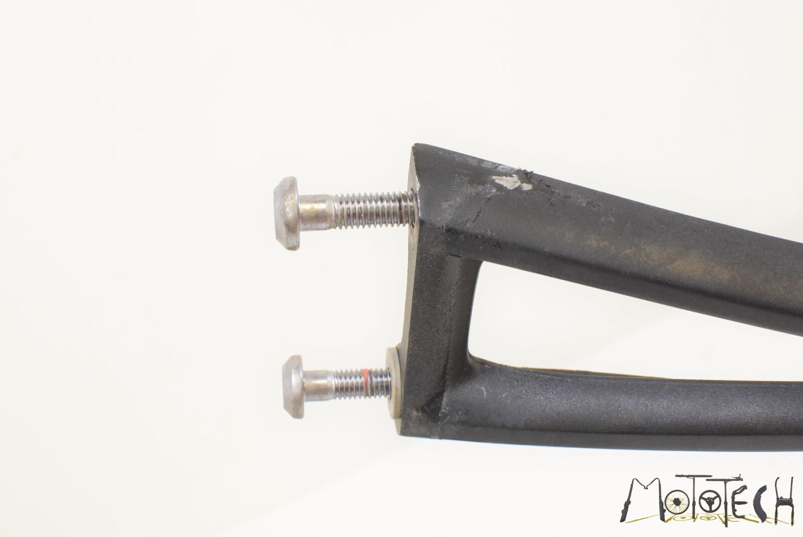 2012 Yamaha YZFR6 YZF R6 Rear Passenger Footpeg Foot Peg SET 2C0-2742L-10-00 {{ shop.shopifyCountryName }} - Mototech271