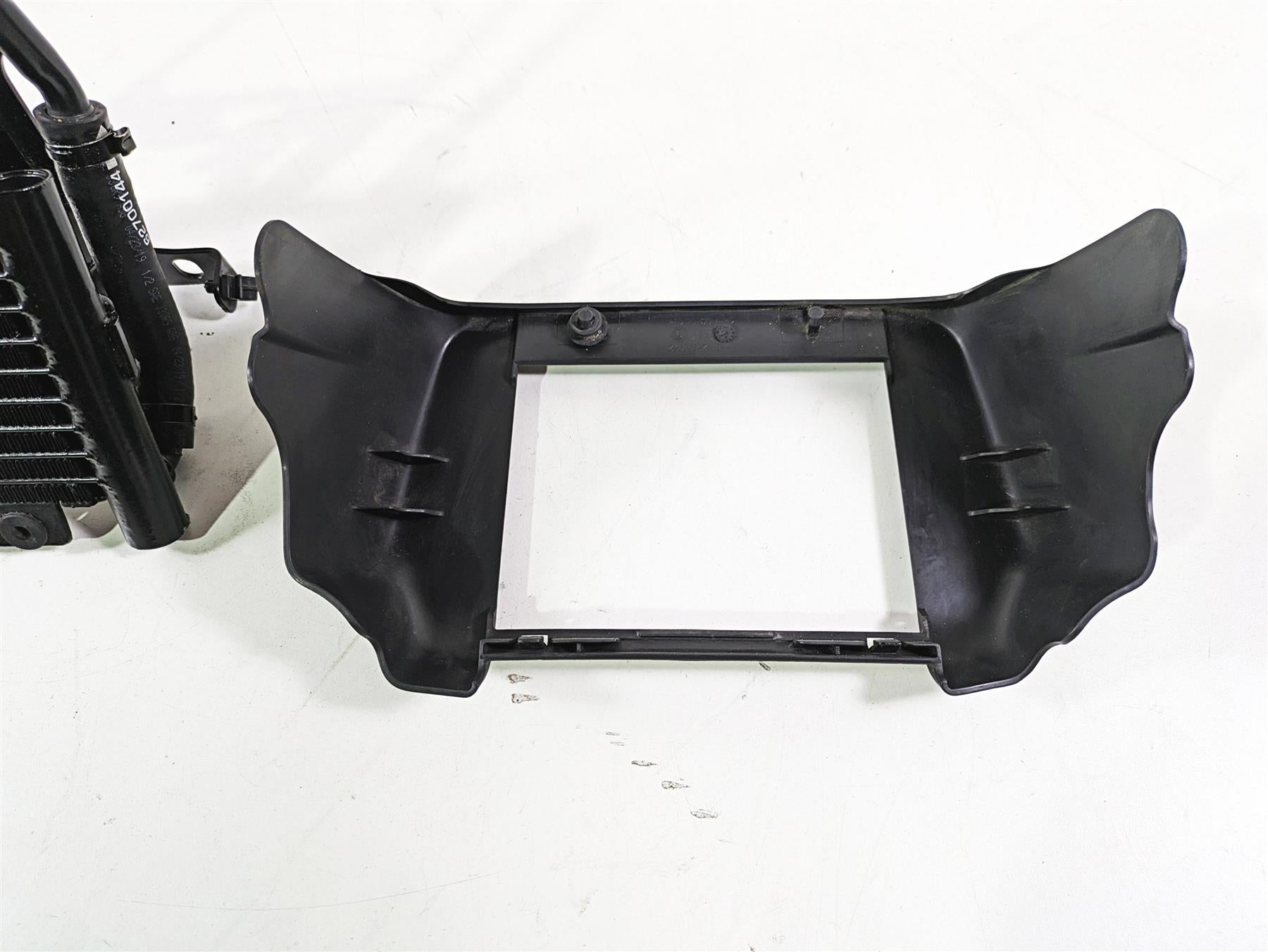 2020 Harley Touring FLHT Electra Glide Oil Cooler & Cover 62700227 26800092 {{ shop.shopifyCountryName }} - Mototech271