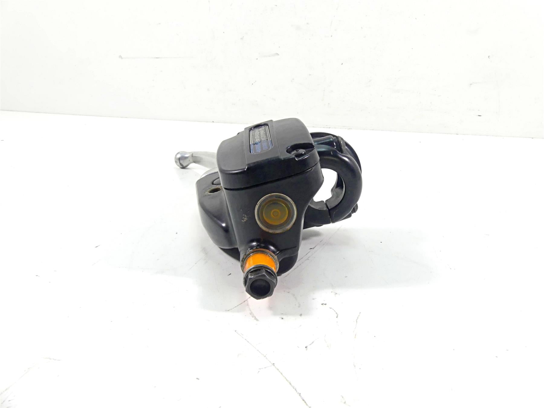 2013 Harley VRSCF Muscle Vrod Front Brake Master Cylinder 11/16" 44551-08F {{ shop.shopifyCountryName }} - Mototech271