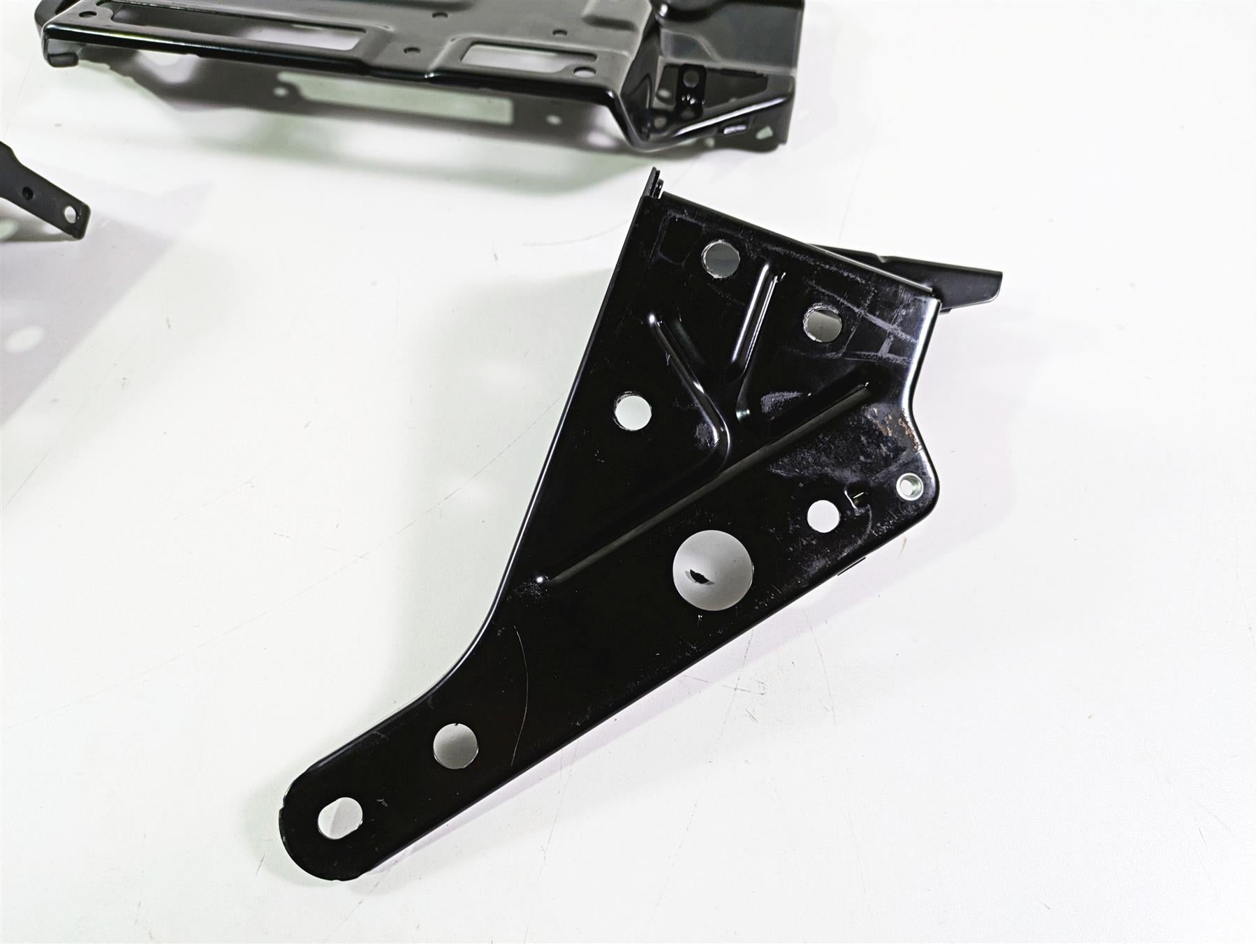 2017 Harley Touring FLHTKSE CVO E-Glide Front Fairing Support Mount Set 57000169 {{ shop.shopifyCountryName }} - Mototech271