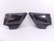 Load image into Gallery viewer, 2009 Harley Touring FLHTCU Electra Glide Side Cover Fairing Set 66250-09

