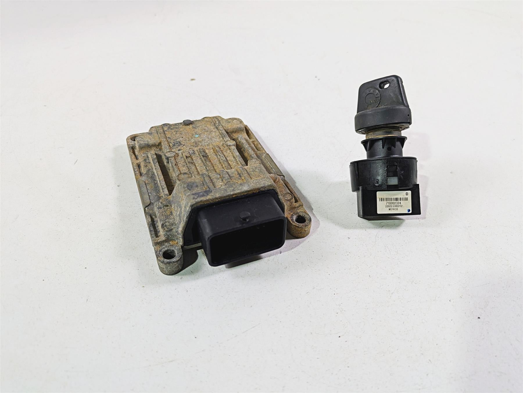 2011 Can-Am Outlander 650 4X4 XT Cdi Ecu Ecm Ignition Switch Key Set 420266716 {{ shop.shopifyCountryName }} - Mototech271