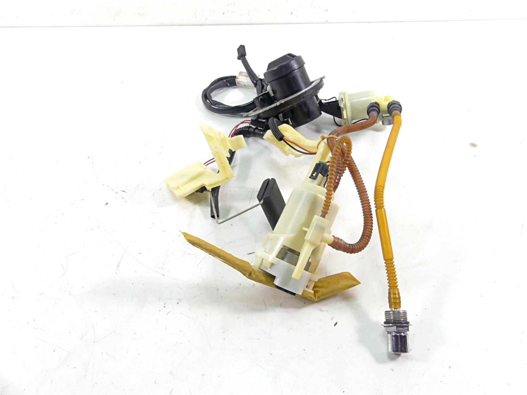 2008 Harley Touring FLHX Street Glide Fuel Gas Petrol Pump - Tested 75069-08D {{ shop.shopifyCountryName }} - Mototech271