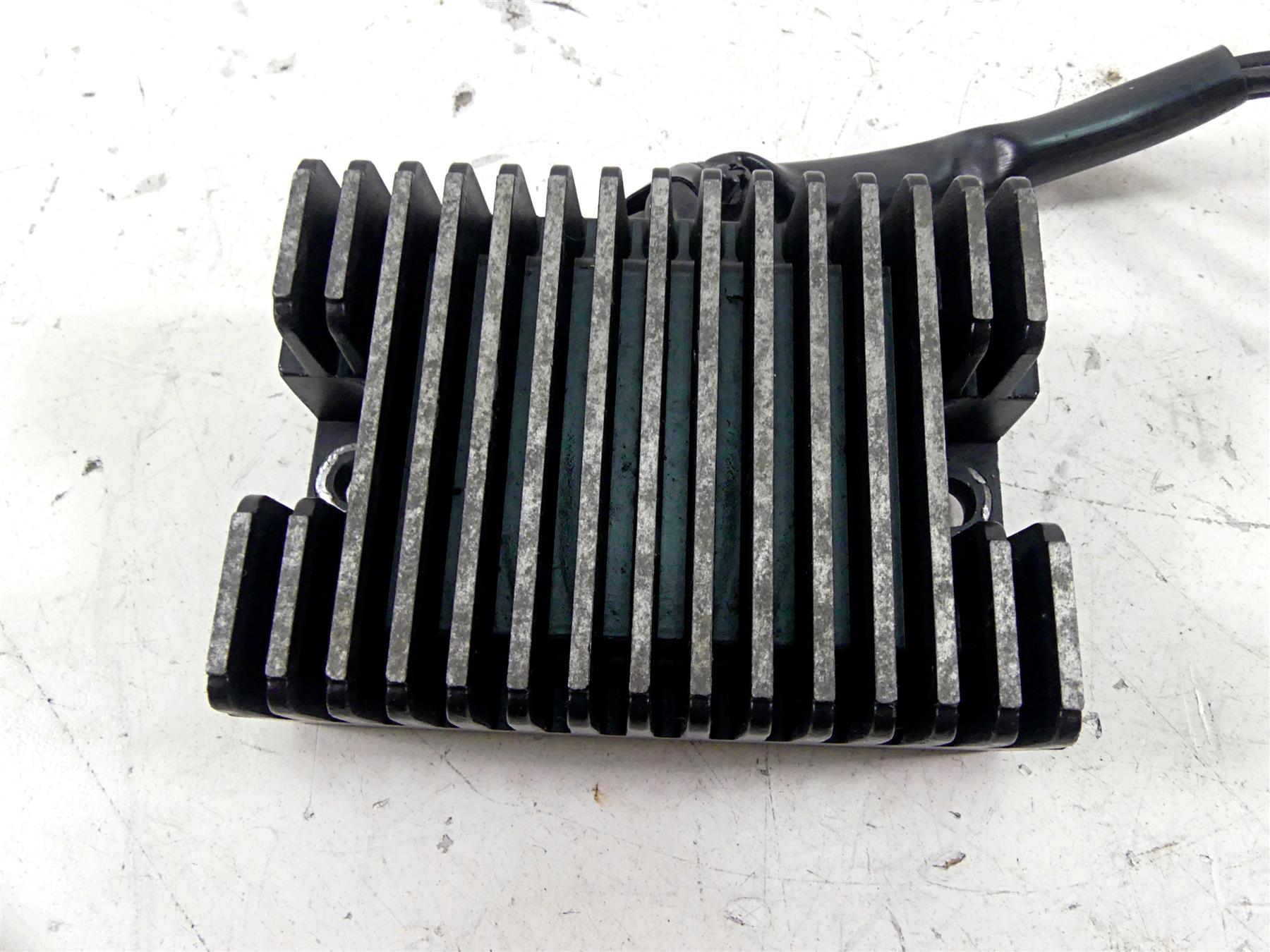 1997 Harley Sportster XL1200 C Rectifier Voltage Regulator 74523-94A {{ shop.shopifyCountryName }} - Mototech271